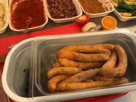  Descoperire şocantă a comisarilor CJPC la terasele din Mamaia Carne expirată, o rață cu pene în congelator şi multă mizerie (galerie foto+video)        