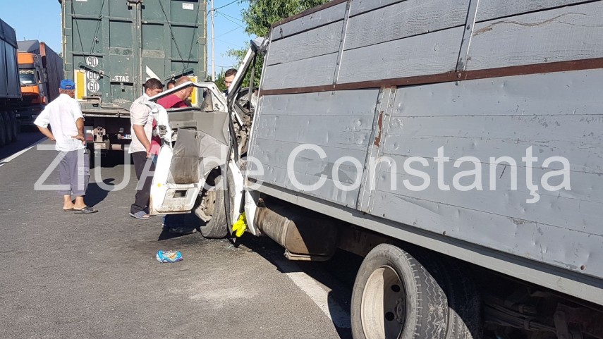 accident rutier in localitatea faclia judetul constanta o victima este incarcerata 634845 accident rutier in localitatea faclia judetul constanta o victima este incarcerata 634845