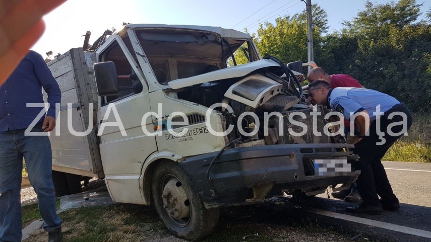 accident rutier in localitatea faclia judetul constanta o victima este incarcerata 634845 accident rutier in localitatea faclia judetul constanta o victima este incarcerata 634845
