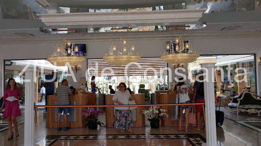 premierul mihai tudose vine la mamaia participa la inaugurarea hotelului phoenicia royal 635029 premierul mihai tudose vine la mamaia participa la inaugurarea hotelului phoenicia royal 635029