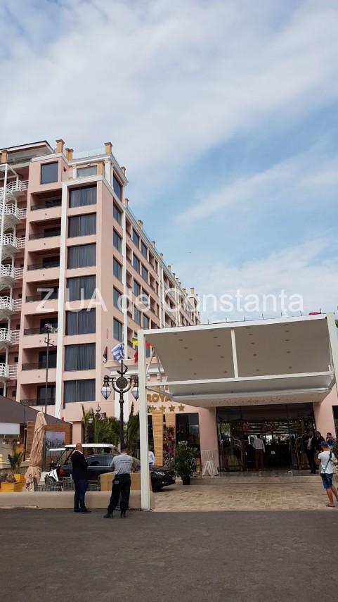 premierul mihai tudose vine la mamaia participa la inaugurarea hotelului phoenicia royal 635029 premierul mihai tudose vine la mamaia participa la inaugurarea hotelului phoenicia royal 635029