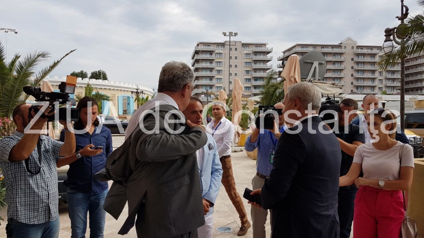 premierul mihai tudose vine la mamaia participa la inaugurarea hotelului phoenicia royal 635029 premierul mihai tudose vine la mamaia participa la inaugurarea hotelului phoenicia royal 635029