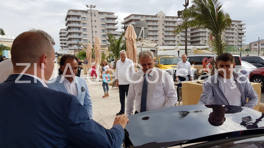 premierul mihai tudose vine la mamaia participa la inaugurarea hotelului phoenicia royal 635029 premierul mihai tudose vine la mamaia participa la inaugurarea hotelului phoenicia royal 635029