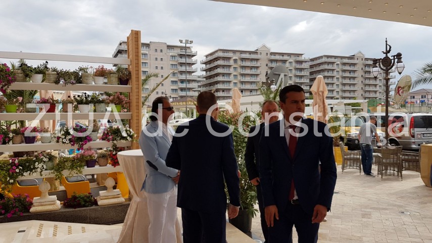 premierul mihai tudose vine la mamaia participa la inaugurarea hotelului phoenicia royal 635029 premierul mihai tudose vine la mamaia participa la inaugurarea hotelului phoenicia royal 635029
