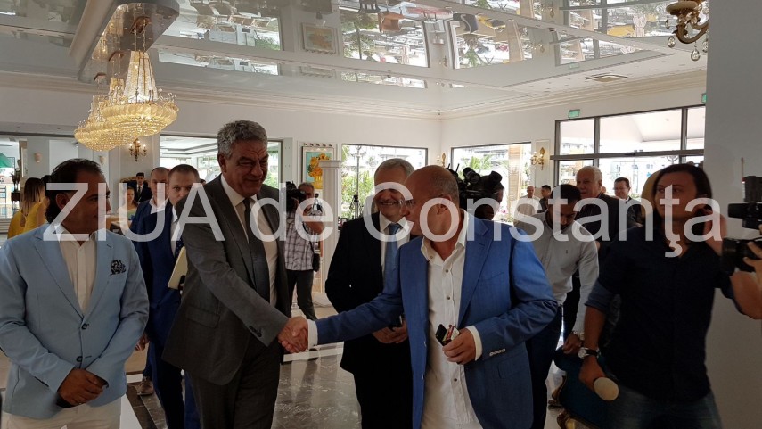premierul mihai tudose vine la mamaia participa la inaugurarea hotelului phoenicia royal 635029 premierul mihai tudose vine la mamaia participa la inaugurarea hotelului phoenicia royal 635029