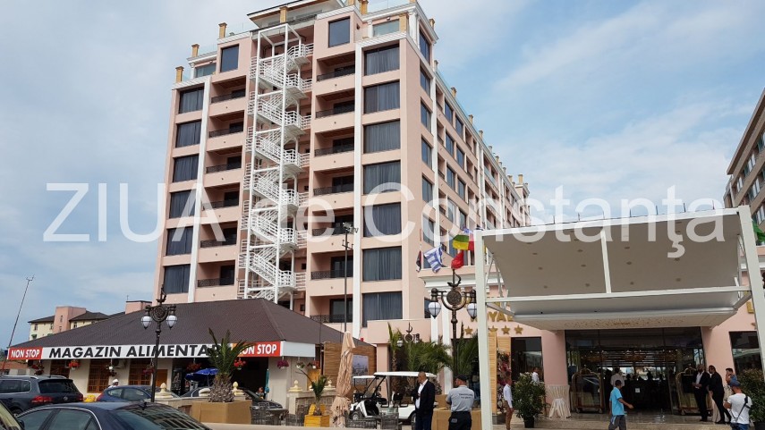 premierul mihai tudose vine la mamaia participa la inaugurarea hotelului phoenicia royal 635029 premierul mihai tudose vine la mamaia participa la inaugurarea hotelului phoenicia royal 635029