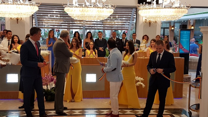 premierul mihai tudose vine la mamaia participa la inaugurarea hotelului phoenicia royal 635029 premierul mihai tudose vine la mamaia participa la inaugurarea hotelului phoenicia royal 635029