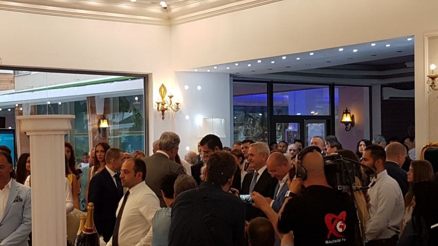 premierul mihai tudose vine la mamaia participa la inaugurarea hotelului phoenicia royal 635029 premierul mihai tudose vine la mamaia participa la inaugurarea hotelului phoenicia royal 635029