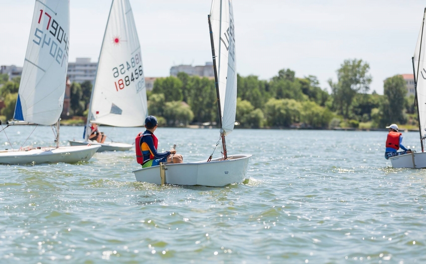constantenii s au intrecut la competitiile de yachting de pe lacul siutghiol galerie foto 635050 constantenii s au intrecut la competitiile de yachting de pe lacul siutghiol galerie foto 635050