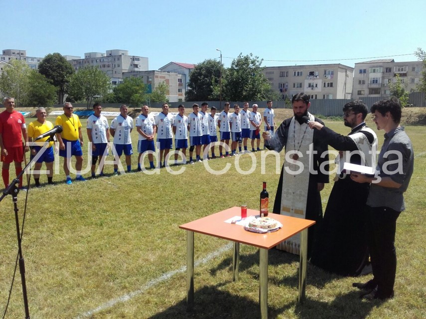 constanta soprana daniela vladescu a interpretat imnul national al romaniei la sarbatoarea echipei de constanta soprana daniela vladescu a interpretat imnul national al romaniei la sarbatoarea echipei de