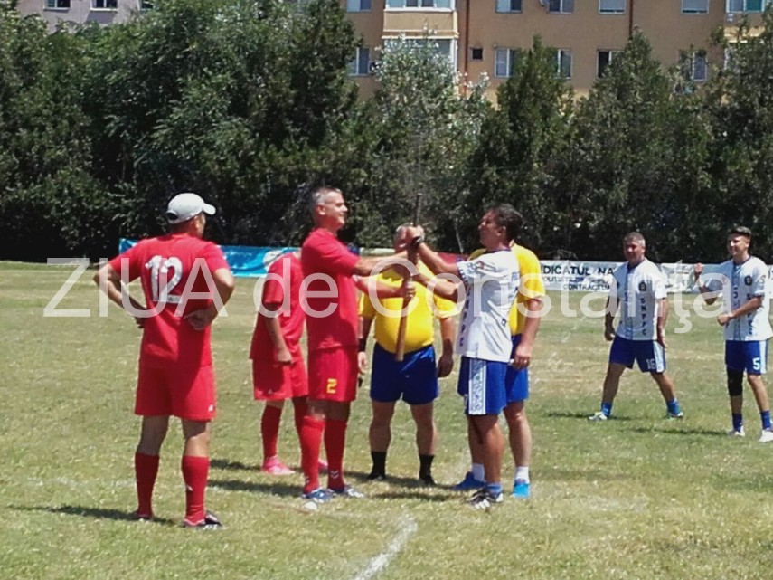 constanta soprana daniela vladescu a interpretat imnul national al romaniei la sarbatoarea echipei de constanta soprana daniela vladescu a interpretat imnul national al romaniei la sarbatoarea echipei de