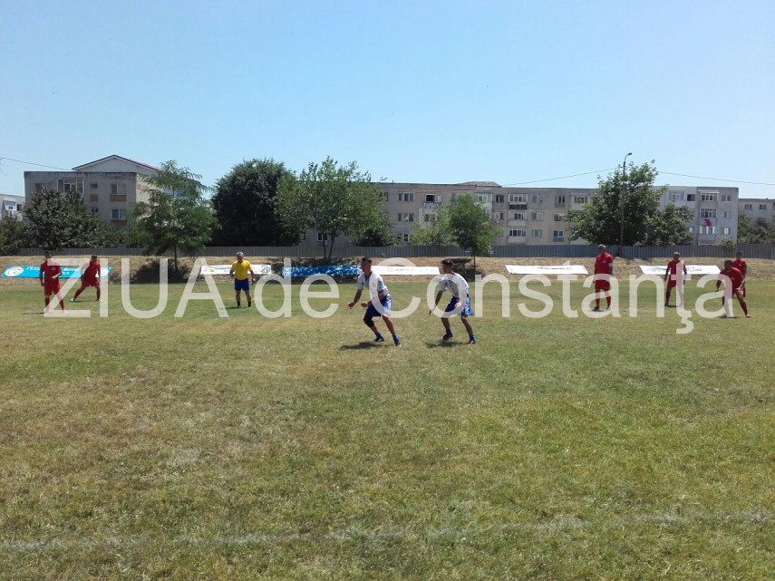 constanta soprana daniela vladescu a interpretat imnul national al romaniei la sarbatoarea echipei de constanta soprana daniela vladescu a interpretat imnul national al romaniei la sarbatoarea echipei de