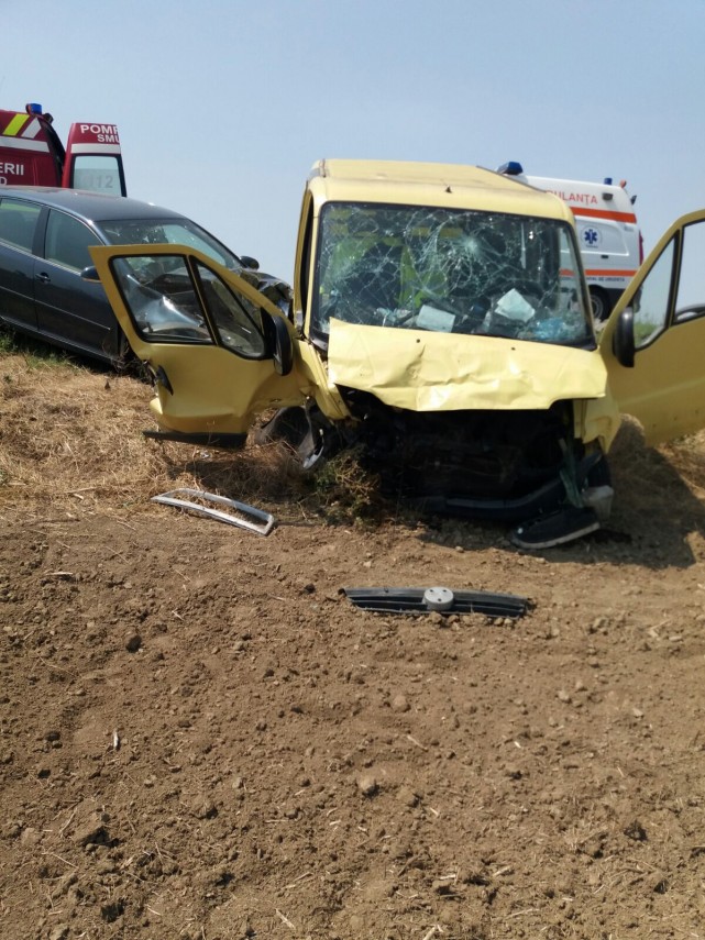 carambol pe dn22 doua persoane incarcerate in zona localitatii baia judetul tulcea 636283 carambol pe dn22 doua persoane incarcerate in zona localitatii baia judetul tulcea 636283