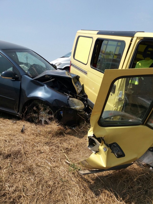 carambol pe dn22 doua persoane incarcerate in zona localitatii baia judetul tulcea 636283 carambol pe dn22 doua persoane incarcerate in zona localitatii baia judetul tulcea 636283