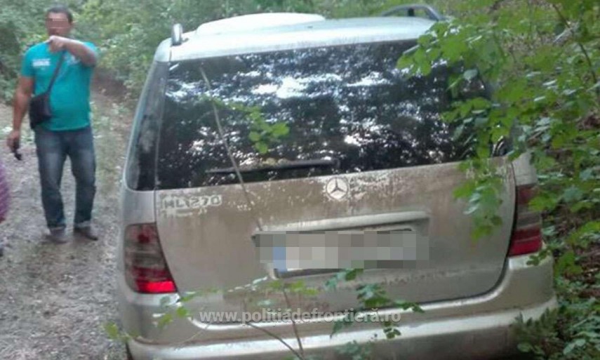 constanta doua masini pline cu migranti au trecut ilegal frontiera dintre bulgaria si romania politistii constanta doua masini pline cu migranti au trecut ilegal frontiera dintre bulgaria si romania politistii