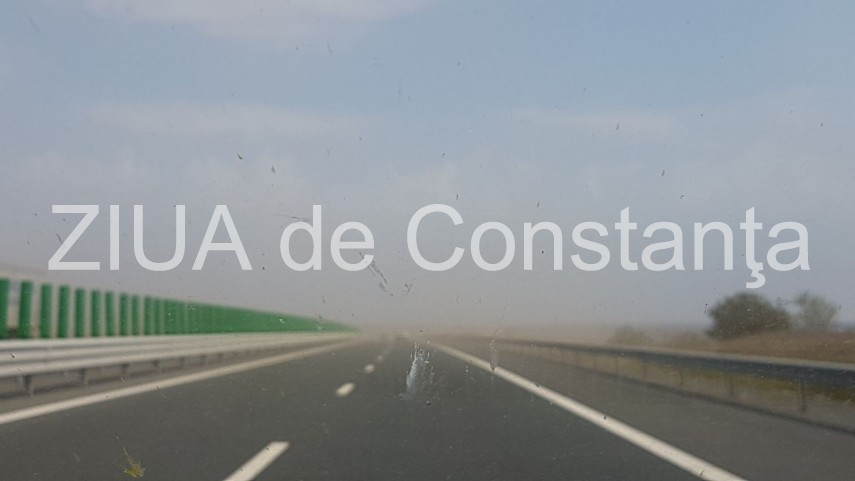 pericol pe autostrada soarelui vizibilitate redusa din cauza unui nor de praf galerie foto 639308 pericol pe autostrada soarelui vizibilitate redusa din cauza unui nor de praf galerie foto 639308