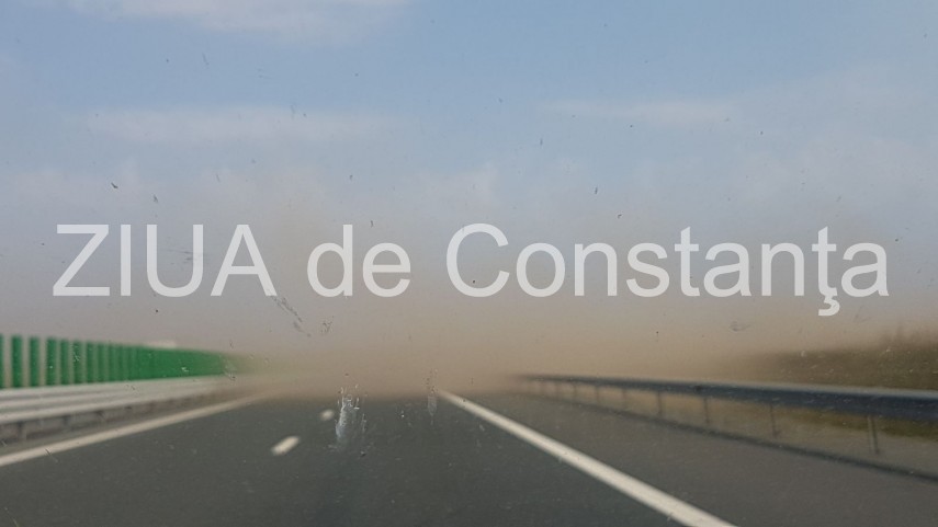 pericol pe autostrada soarelui vizibilitate redusa din cauza unui nor de praf galerie foto 639308 pericol pe autostrada soarelui vizibilitate redusa din cauza unui nor de praf galerie foto 639308