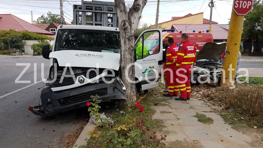 accident rutier in km 5 doua masini implicate 639820 accident rutier in km 5 doua masini implicate 639820