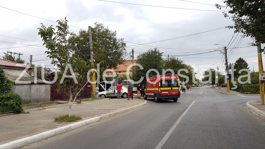 accident rutier in km 5 doua masini implicate 639820 accident rutier in km 5 doua masini implicate 639820