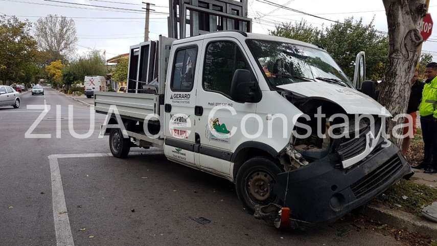 accident rutier in km 5 doua masini implicate 639820 accident rutier in km 5 doua masini implicate 639820