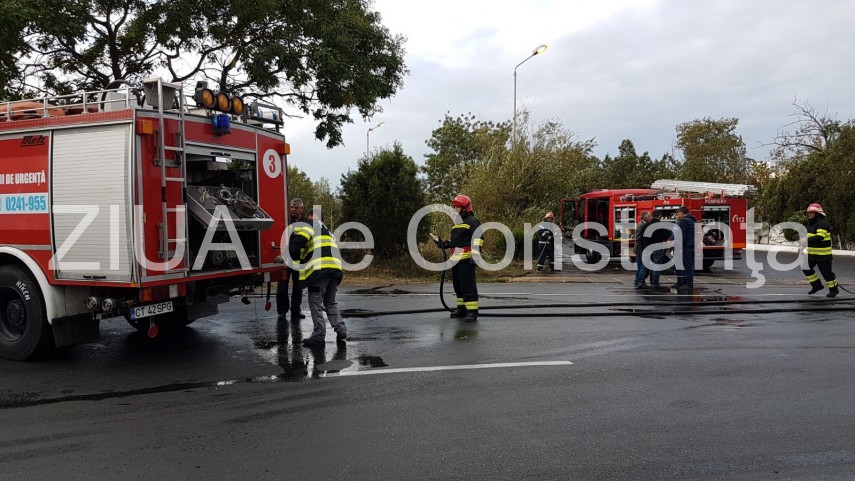 alerta la pompieri arde o locomotiva sub podul de la poarta 5 a portului constanta 639917 alerta la pompieri arde o locomotiva sub podul de la poarta 5 a portului constanta 639917