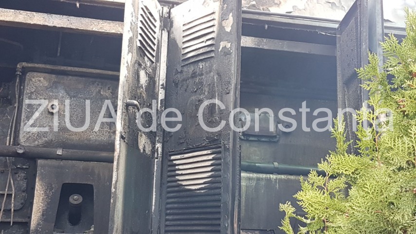 alerta la pompieri arde o locomotiva sub podul de la poarta 5 a portului constanta 639917 alerta la pompieri arde o locomotiva sub podul de la poarta 5 a portului constanta 639917