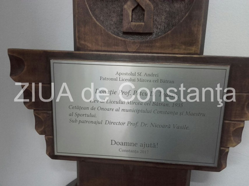 slujba de sfintire a unei troite la colegiul national mircea cel batran constanta aceasta a fost donata slujba de sfintire a unei troite la colegiul national mircea cel batran constanta aceasta a fost donata