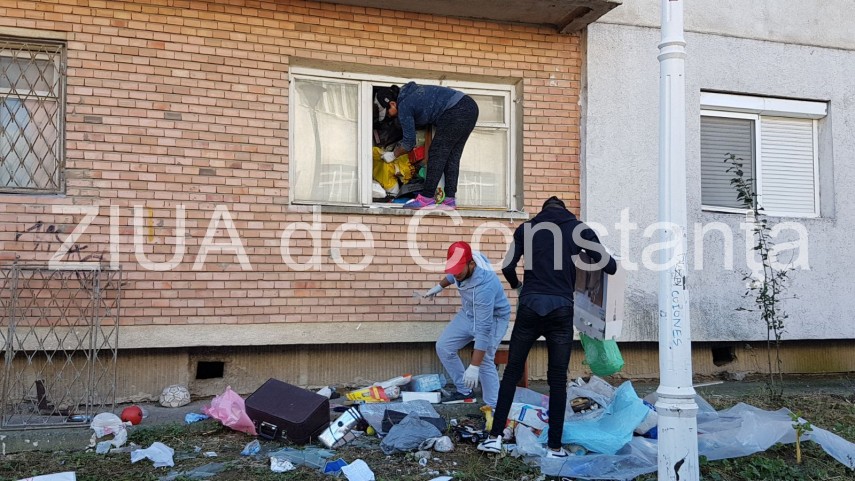 situatie incredibila la constanta de 16 ani aduna gunoaie in apartament priviti ce scot angajatii de situatie incredibila la constanta de 16 ani aduna gunoaie in apartament priviti ce scot angajatii de