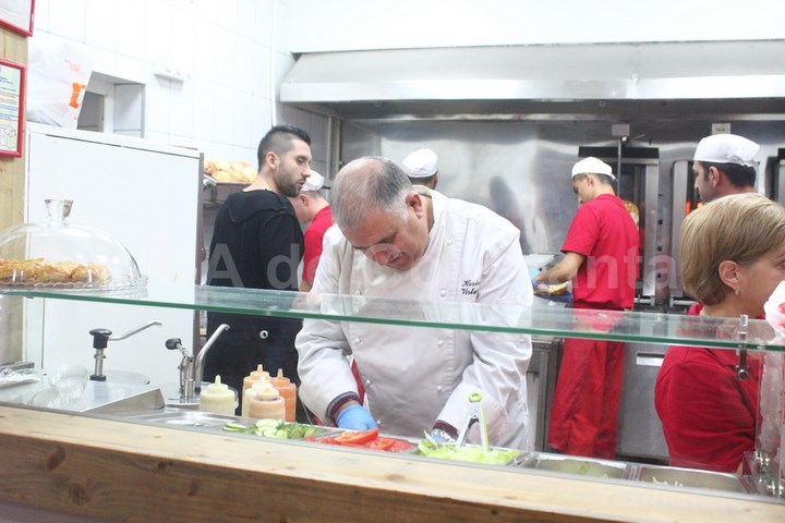 eveniment dabo doner maestrul horia virlan a gatit pentru constanteni galerie foto video 641886 eveniment dabo doner maestrul horia virlan a gatit pentru constanteni galerie foto video 641886