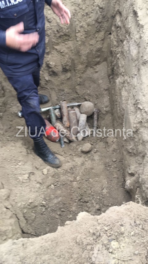 bomba de aviatie gasita pe plaja de la eforie sud a fost distrusa de pirotehnisti 642240 bomba de aviatie gasita pe plaja de la eforie sud a fost distrusa de pirotehnisti 642240