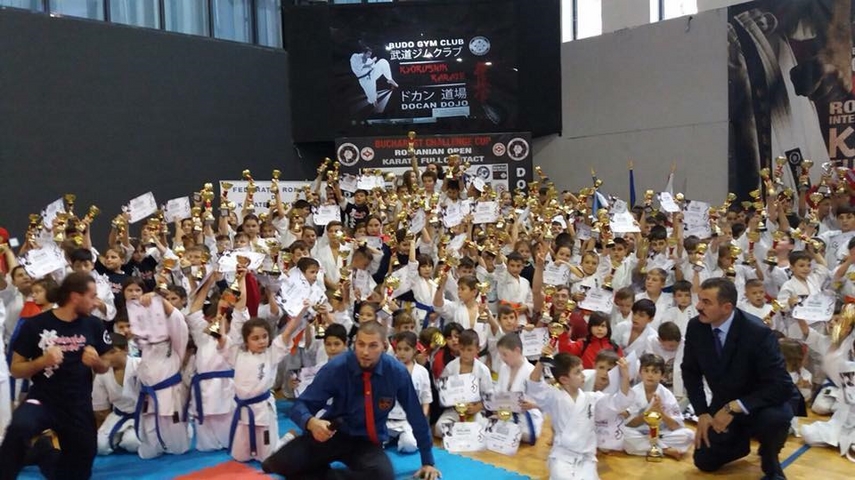 concurs international de karate full contact sportivii de la cs shobu constanta medaliati la bucharest concurs international de karate full contact sportivii de la cs shobu constanta medaliati la bucharest