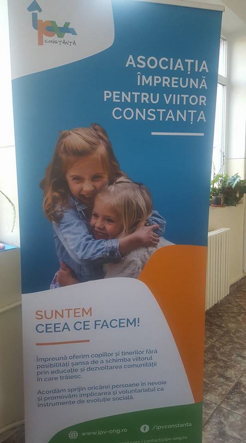 targul caritabil toamna in bucate la scoala gimnaziala nr 16 elevii au donat banii stransi galerie foto targul caritabil toamna in bucate la scoala gimnaziala nr 16 elevii au donat banii stransi galerie foto