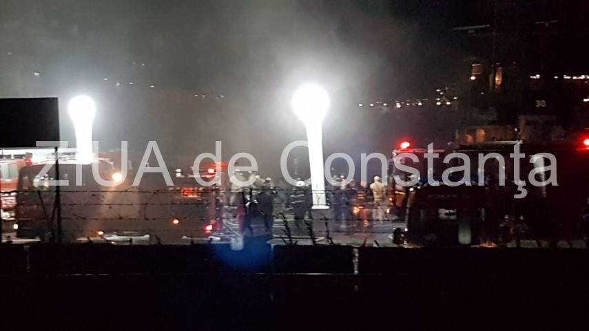 alerta in portul constanta arde o nava in dana 0 pompierii isu dobrogea chemati in ajutor 642532 alerta in portul constanta arde o nava in dana 0 pompierii isu dobrogea chemati in ajutor 642532