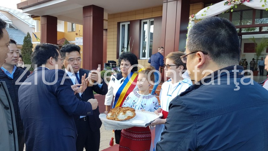 imagini de la eveniment primaria cumpana vizitata de o delegatie din china galerie foto 642508 imagini de la eveniment primaria cumpana vizitata de o delegatie din china galerie foto 642508