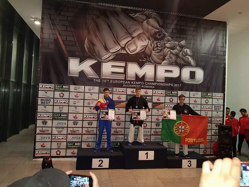 madalin parvulescu si stefan orza de la sharks gym constanta aur la cupa europeana de kempo galerie foto madalin parvulescu si stefan orza de la sharks gym constanta aur la cupa europeana de kempo galerie foto