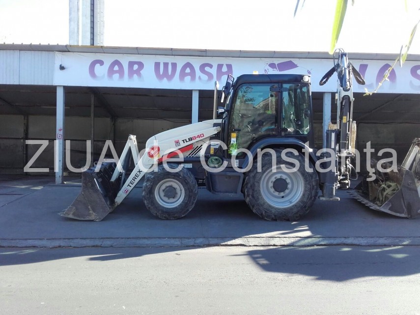 a inceput demolarea spalatoriei auto la stadion de la stadionul farul din constanta 642582 a inceput demolarea spalatoriei auto la stadion de la stadionul farul din constanta 642582