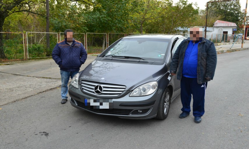 constanta doi cetateni bulgari arestati preventiv pentru trafic de migranti autoturismele acestora au constanta doi cetateni bulgari arestati preventiv pentru trafic de migranti autoturismele acestora au