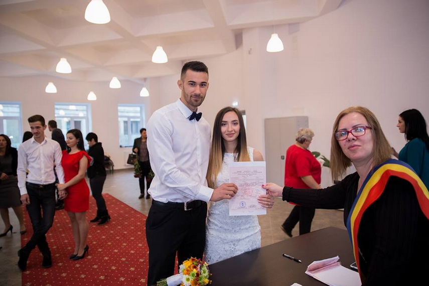 au spus da intr o zi aparte luptatorul costin mincu si alexandra florentina mina instructor de fitness au spus da intr o zi aparte luptatorul costin mincu si alexandra florentina mina instructor de fitness