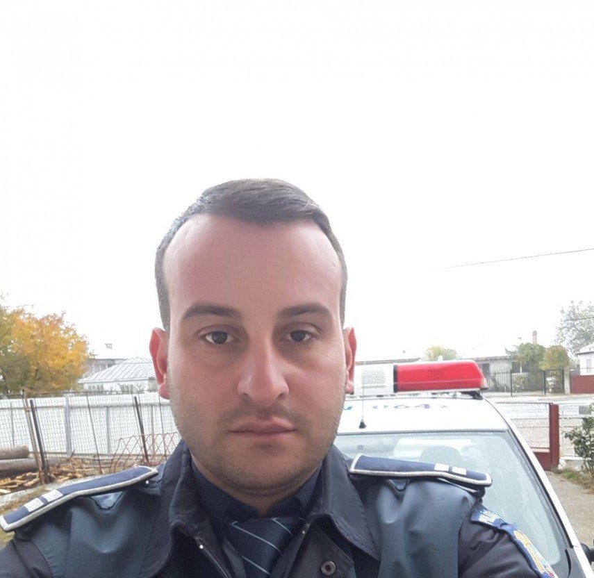 accident rutier grav o soferita s a rasturnat cu masina in raul putna a fost salvata de doi politisti accident rutier grav o soferita s a rasturnat cu masina in raul putna a fost salvata de doi politisti