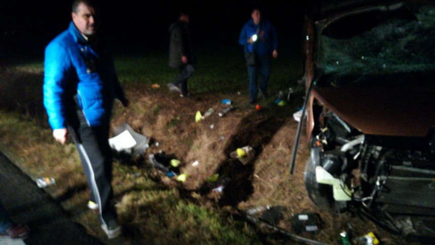 accident groaznic langa a2 doi morti si cinci raniti in una din masinile implicate era stafful unui club accident groaznic langa a2 doi morti si cinci raniti in una din masinile implicate era stafful unui club