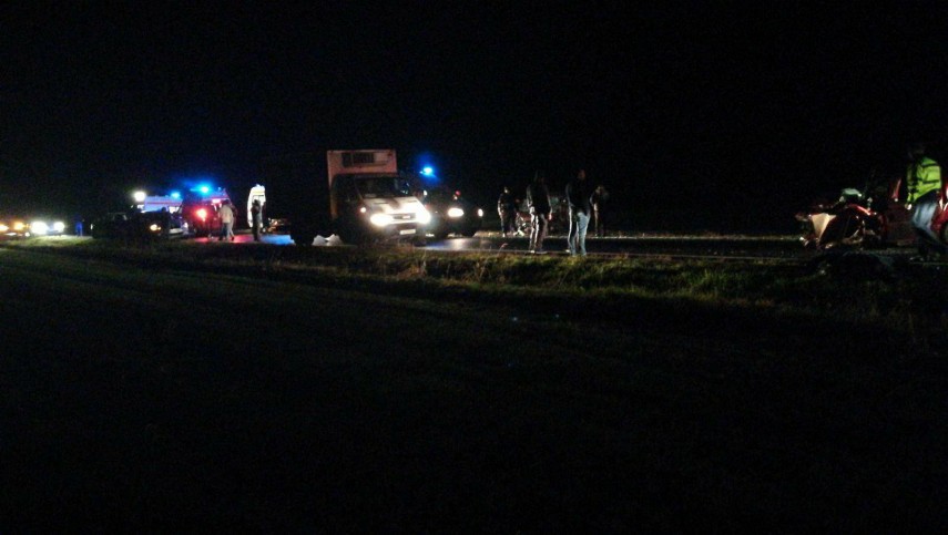 accident groaznic langa a2 doi morti si cinci raniti in una din masinile implicate era stafful unui club accident groaznic langa a2 doi morti si cinci raniti in una din masinile implicate era stafful unui club