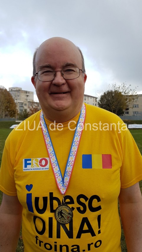 imagini de la eveniment paul brummell ambasadorul marii britanii la bucuresti joaca intr un meci demonstrativ imagini de la eveniment paul brummell ambasadorul marii britanii la bucuresti joaca intr un meci demonstrativ