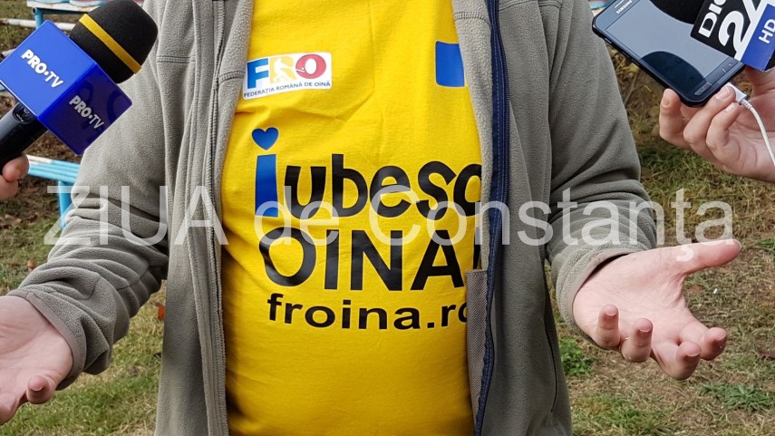 imagini de la eveniment paul brummell ambasadorul marii britanii la bucuresti joaca intr un meci demonstrativ imagini de la eveniment paul brummell ambasadorul marii britanii la bucuresti joaca intr un meci demonstrativ