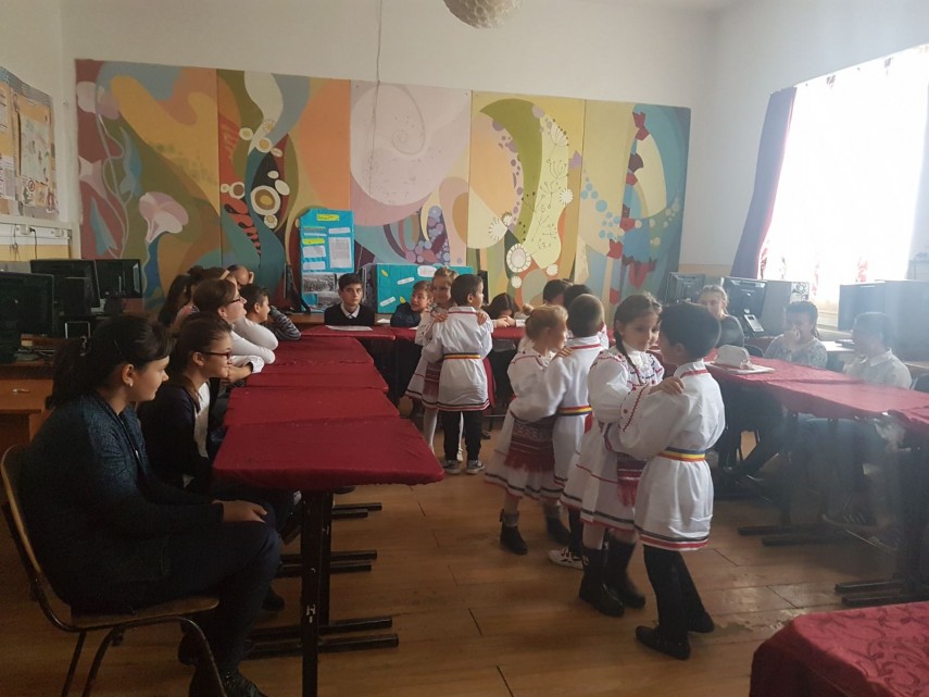 ziua dobrogei sarbatorita de elevii scolii iuliu valori din nisipari invitatii le au impartasit elevilor ziua dobrogei sarbatorita de elevii scolii iuliu valori din nisipari invitatii le au impartasit elevilor