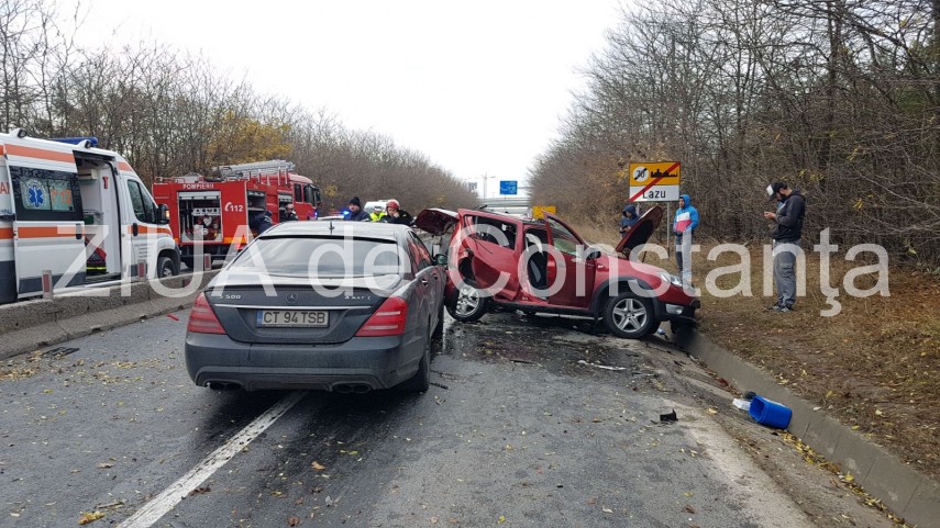grav accident rutier la iesire din lazu catre autostrada a4 o persoana este incarcerata intervine elicopterul grav accident rutier la iesire din lazu catre autostrada a4 o persoana este incarcerata intervine elicopterul