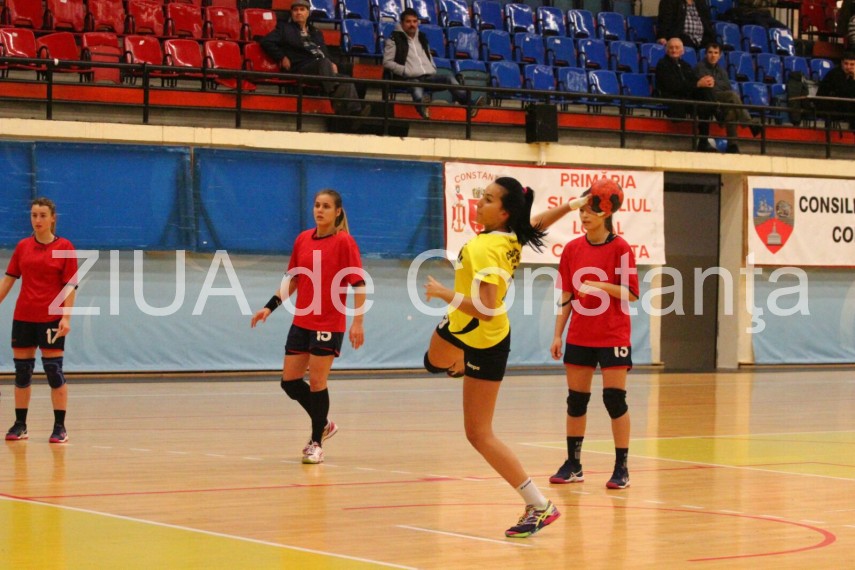 imagini de la eveniment handbalistele de la csu neptun au castigat meciul cu hc activ cso plopeni galerie imagini de la eveniment handbalistele de la csu neptun au castigat meciul cu hc activ cso plopeni galerie
