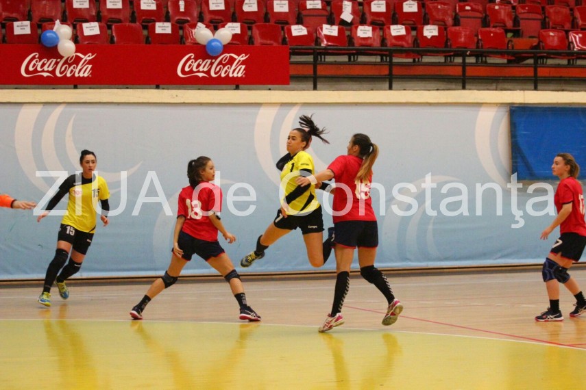 imagini de la eveniment handbalistele de la csu neptun au castigat meciul cu hc activ cso plopeni galerie imagini de la eveniment handbalistele de la csu neptun au castigat meciul cu hc activ cso plopeni galerie
