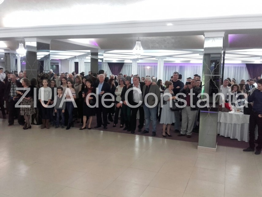 inegalabilul invitatii lui ilie floroiu au participat la constanta si la repriza a treia distractie maxima inegalabilul invitatii lui ilie floroiu au participat la constanta si la repriza a treia distractie maxima