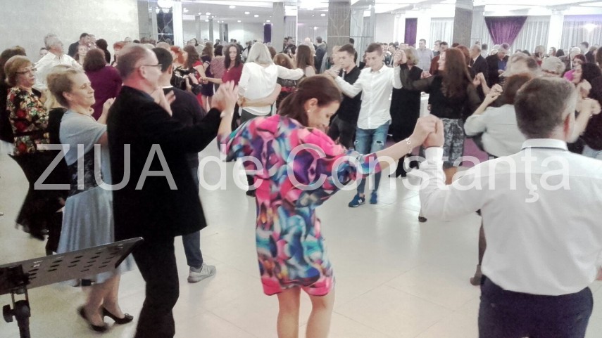 inegalabilul invitatii lui ilie floroiu au participat la constanta si la repriza a treia distractie maxima inegalabilul invitatii lui ilie floroiu au participat la constanta si la repriza a treia distractie maxima