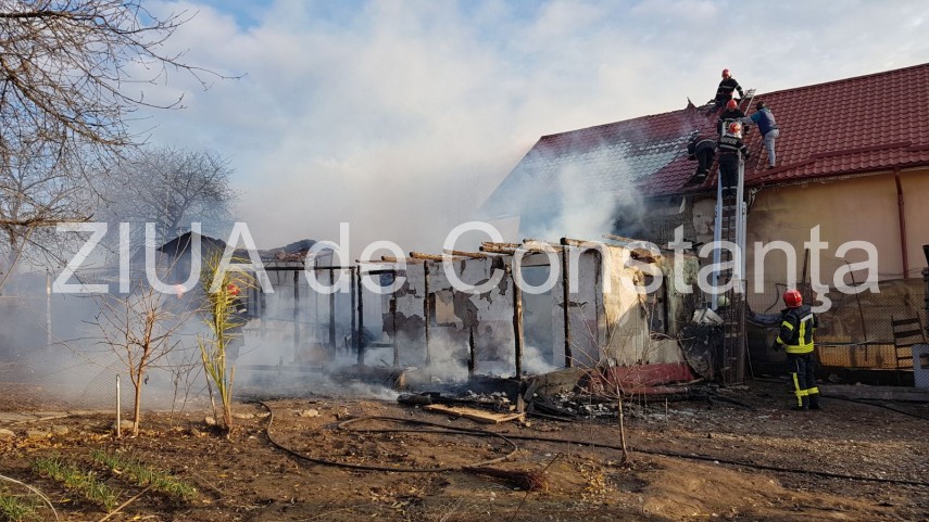 pericol de explozie incendiu in localitatea poarta alba 645799 pericol de explozie incendiu in localitatea poarta alba 645799